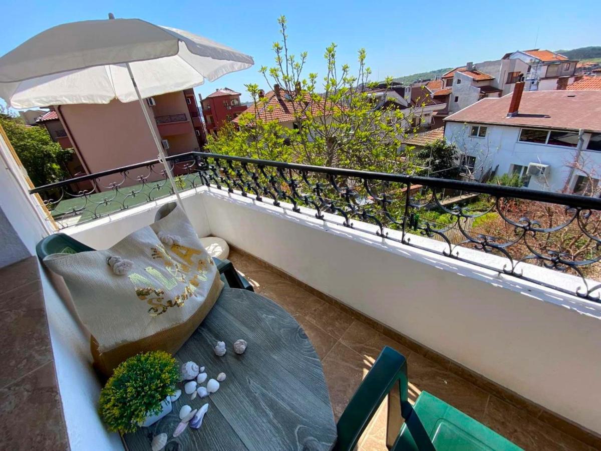Guest House Hei Taka Szozopol Kültér fotó