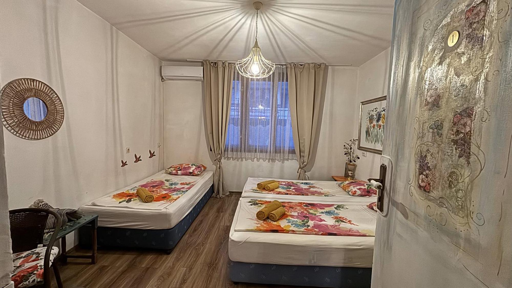 Guest House Hei Taka Szozopol Kültér fotó