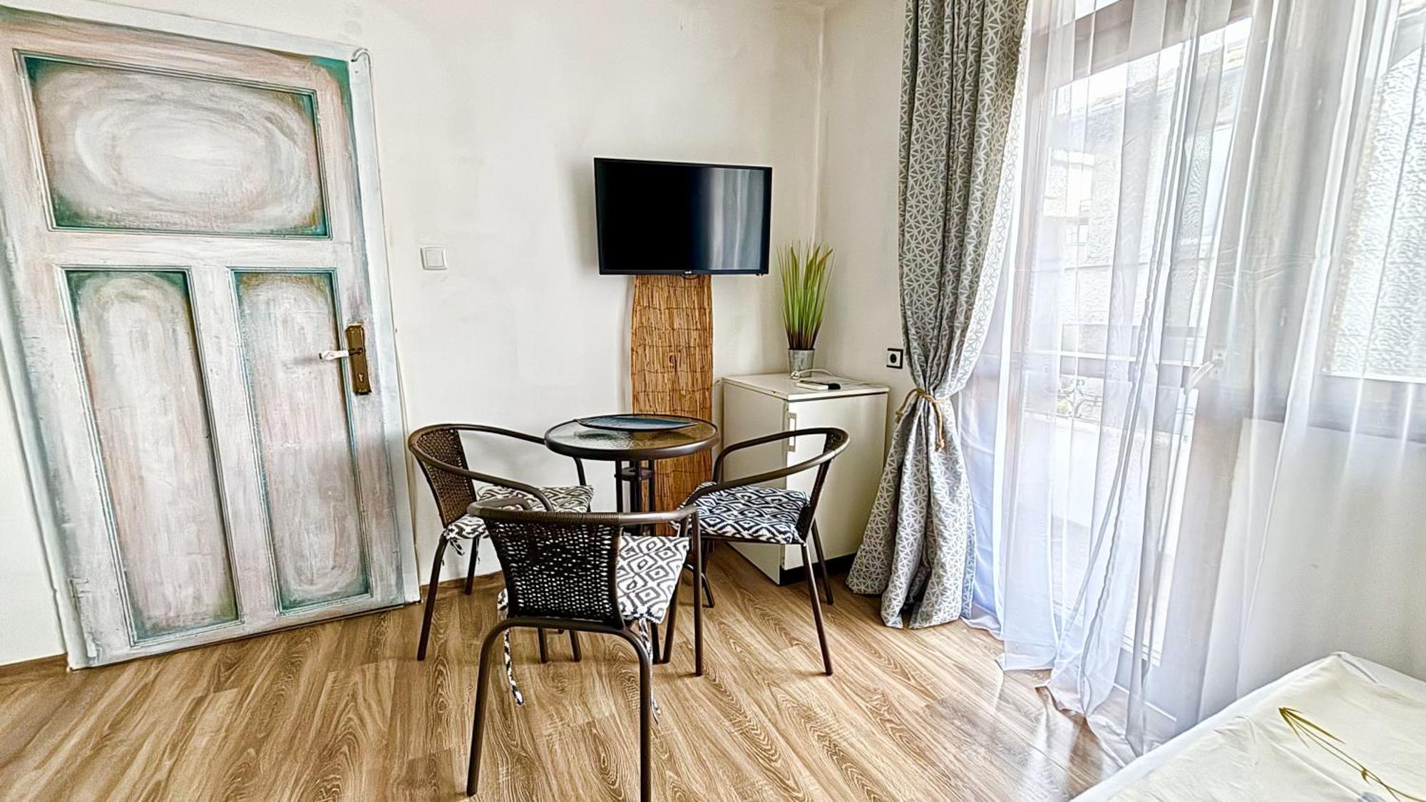 Guest House Hei Taka Szozopol Kültér fotó
