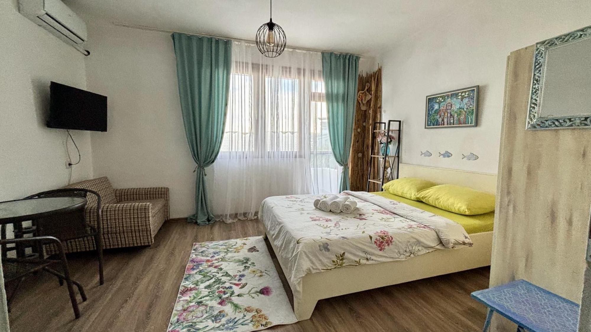 Guest House Hei Taka Szozopol Kültér fotó